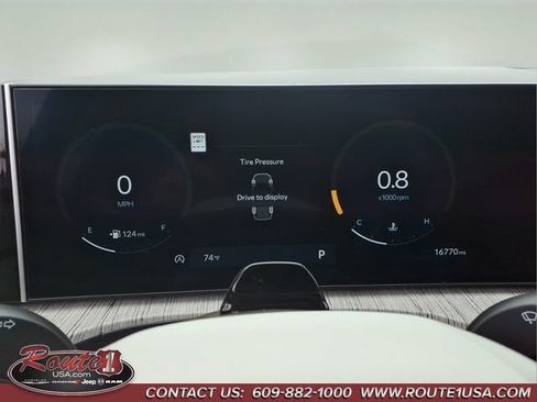 Used 2025 Hyundai Santa Fe Calligraphy AWD/4WD image 29