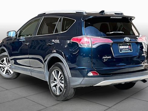 Used 2018 Toyota RAV4 XLE FWD image 12