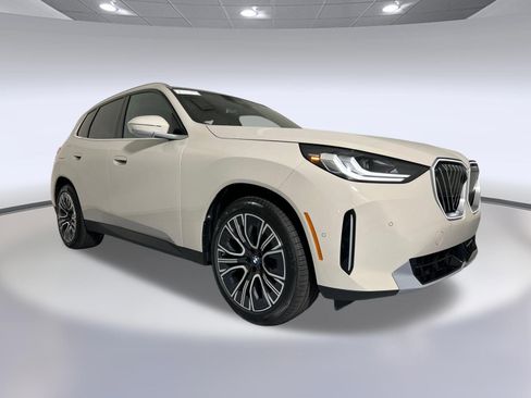 Used 2026 BMW X3 xDrive30i w/ Premium Package AWD/4WD image 7