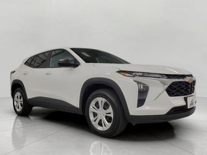 Used 2025 Chevrolet Trax LS