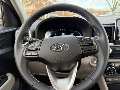 New 2026 Hyundai Venue SEL FWD image 21