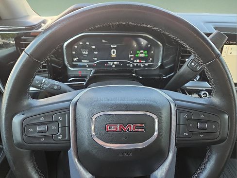 Used 2024 GMC Sierra 1500 Elevation AWD/4WD image 4