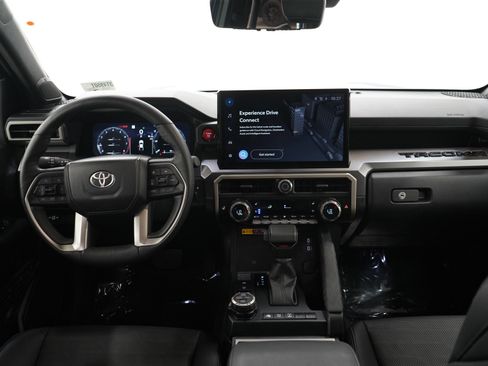 Used 2024 Toyota Tacoma TRD Off-Road w/ TRD Off Road Premium Package AWD/4WD image 16