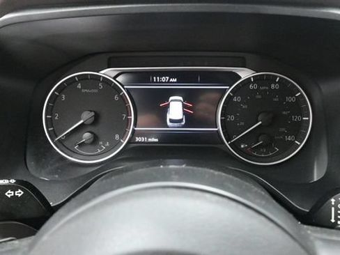 Used 2023 Nissan Rogue S AWD/4WD image 18