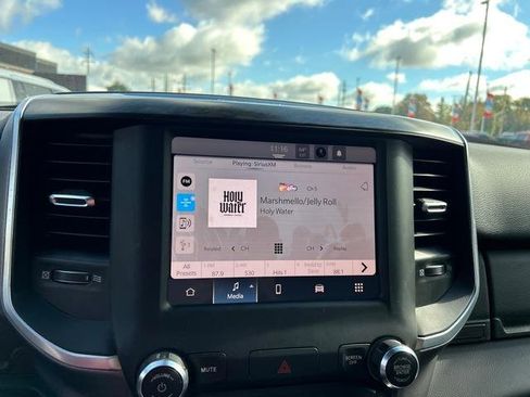 Used 2024 RAM 2500 Big Horn w/ Bed Utility Group image 17