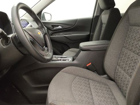 Used 2024 Chevrolet Equinox LT FWD image 17