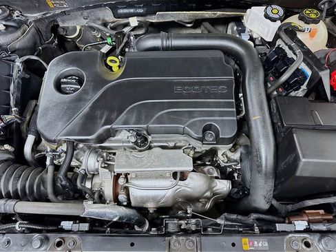 Used 2024 Chevrolet Malibu LT image 31