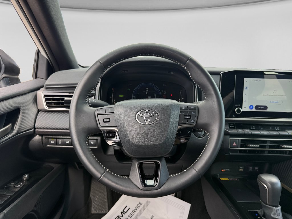 Used 2026 Toyota Camry SE FWD image 14