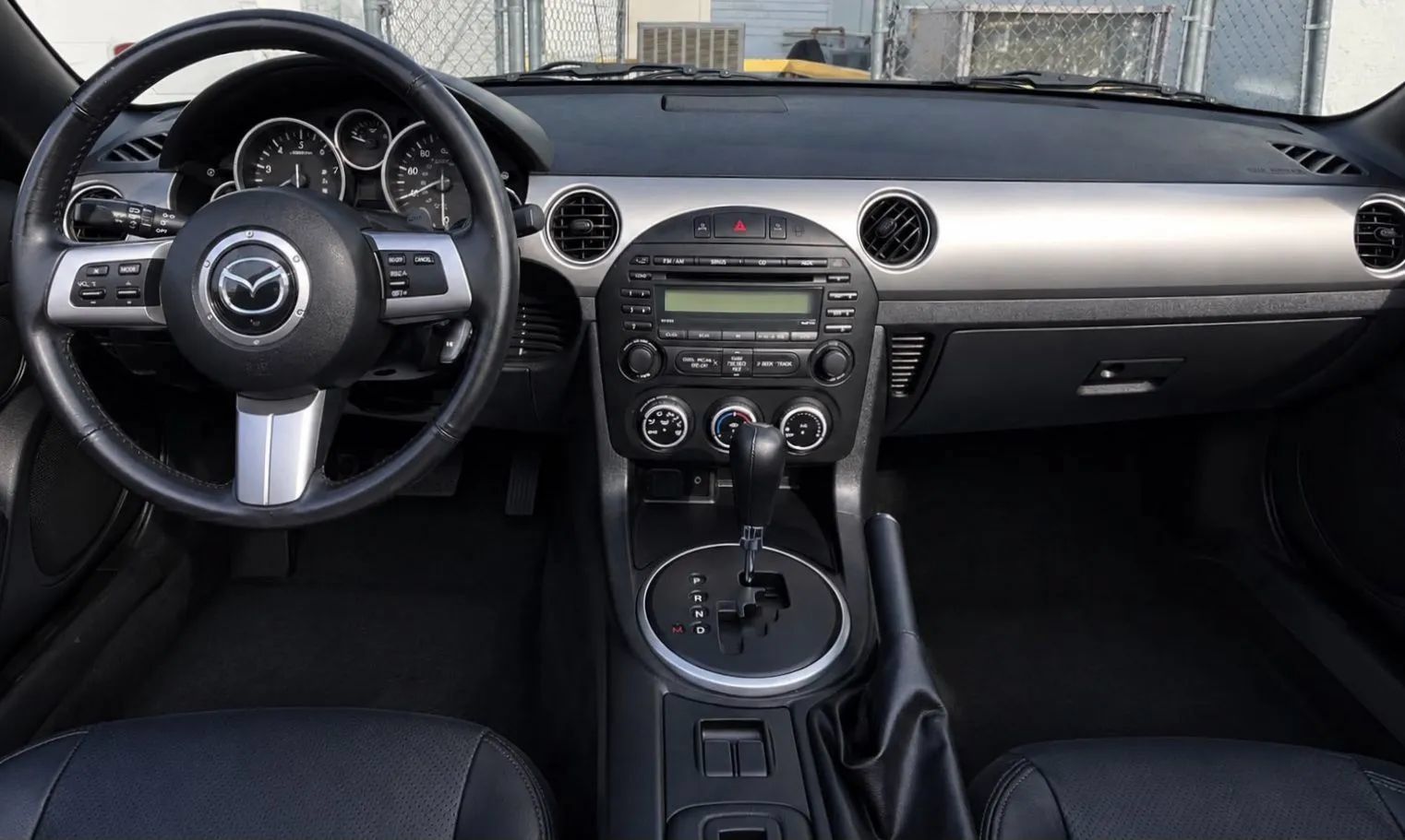 Used 2012 MAZDA MX-5 Miata Touring RWD image 26