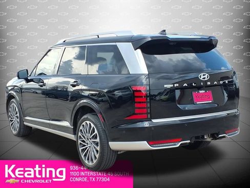 Used 2026 Hyundai Palisade Calligraphy FWD image 2