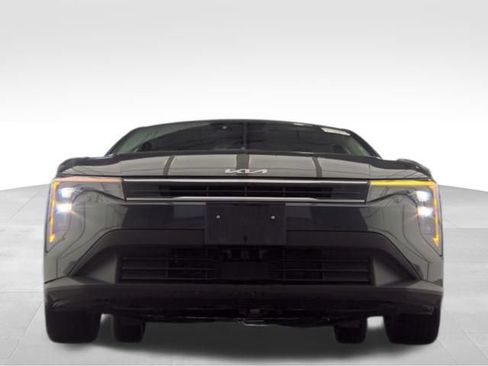 Used 2025 Kia K4 FWD image 3