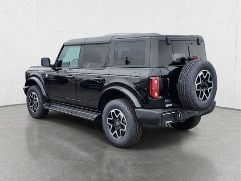 New 2025 Ford Bronco Outer Banks image 5