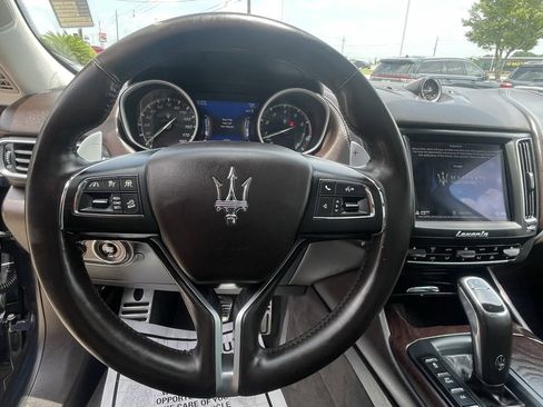 Used 2019 Maserati Levante GranLusso image 19