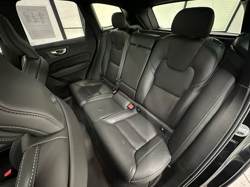 Used 2024 Volvo XC60 B5 Ultimate w/ Protection Package Premier image 22