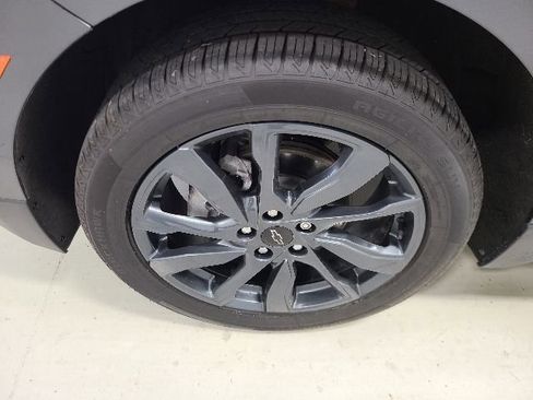 Used 2023 Chevrolet Equinox RS w/ LPO, Floor Liner Package AWD/4WD image 40