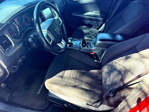 Used 2014 Dodge Charger SXT image 5