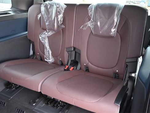 New 2025 Volkswagen ID. Buzz Pro S image 20