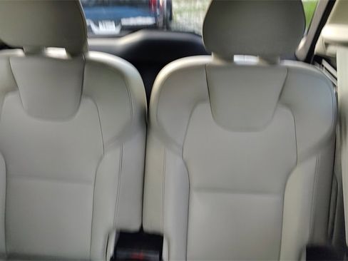Certified 2022 Volvo XC90 T8 Inscription Expression w/ Advanced Package image 32
