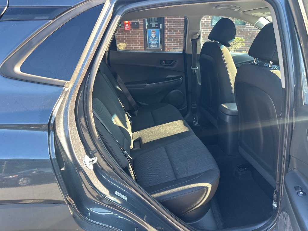 Used 2022 Hyundai Kona SEL FWD image 19
