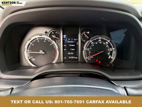 Used 2024 Toyota 4Runner TRD Off-Road AWD/4WD image 16