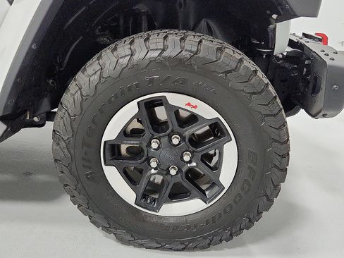 Used 2020 Jeep Wrangler Unlimited Rubicon w/ Dual Top Group image 19