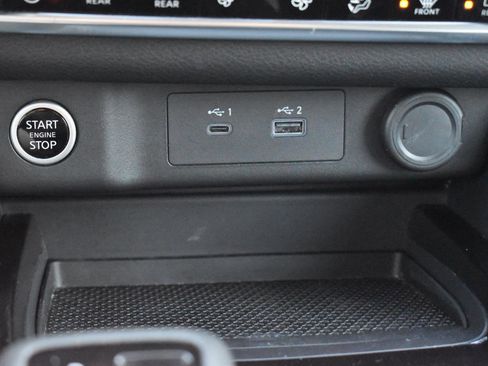 Certified 2023 Nissan Rogue SL w/ SL Premium Package image 39