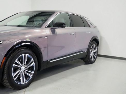Used 2024 Cadillac Lyriq AWD Luxury image 55