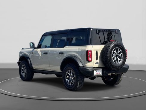 Certified 2025 Ford Bronco Badlands image 7