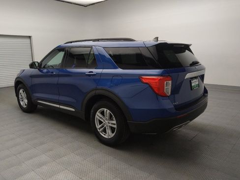 Used 2022 Ford Explorer XLT w/ Equipment Group 202A RWD image 5