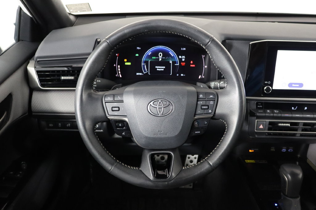 Used 2026 Toyota Camry SE FWD image 7