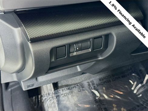 Used 2025 Subaru Crosstrek 2.0i Premium image 10
