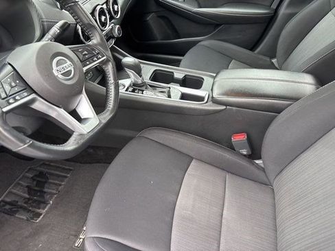 Used 2022 Nissan Sentra SV image 11