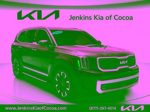 Used 2023 Kia Telluride SX FWD image 2