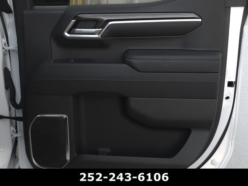 Used 2023 Chevrolet Silverado 1500 LT image 36