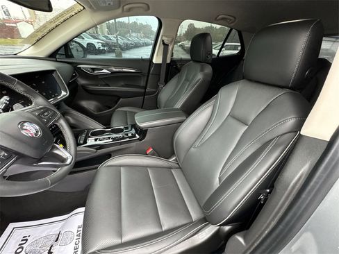 Used 2023 Buick Envision Essence image 11