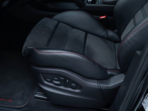 Used 2023 Porsche Cayenne GTS image 16