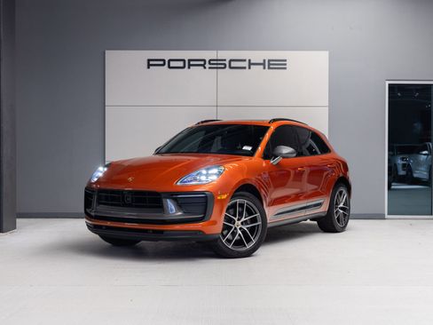Certified 2024 Porsche Macan Turbo AWD/4WD image 1
