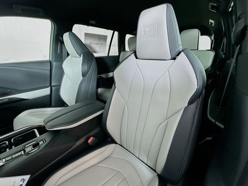 New 2026 Lexus TX 500h AWD w/ Technology Package image 19