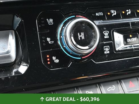 Used 2024 GMC Sierra 2500 Denali w/ Denali Reserve Package AWD/4WD image 30