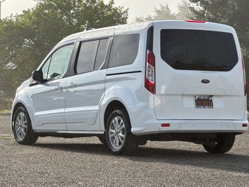 Used 2021 Ford Transit Connect XLT image 6