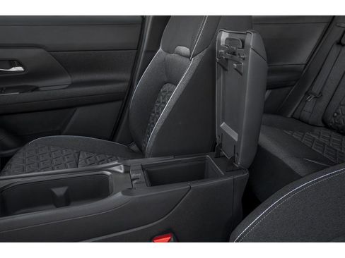 New 2025 Nissan Kicks SV w/ Interior Electronics Package image 30