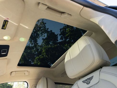 Used 2021 Bentley Flying Spur W12 AWD/4WD image 49