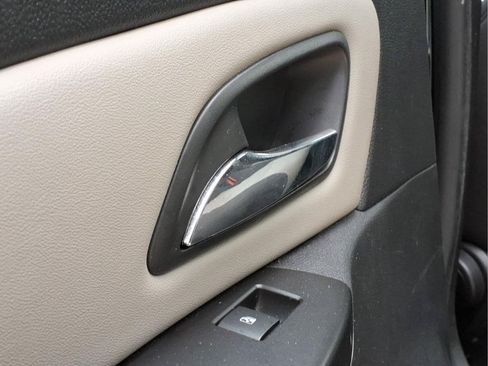 Used 2014 Chevrolet Cruze LS FWD image 29