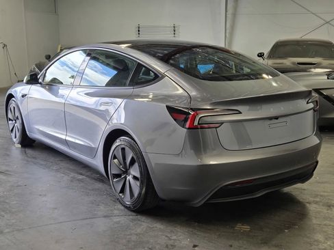 Used 2025 Tesla Model 3 Long Range image 2