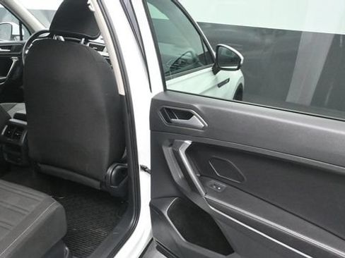 Used 2022 Volkswagen Tiguan S AWD/4WD image 9