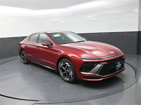 New 2026 Hyundai Sonata SEL image 2