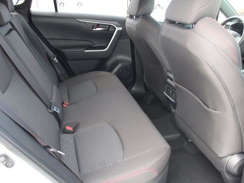 Certified 2025 Toyota RAV4 SE image 19