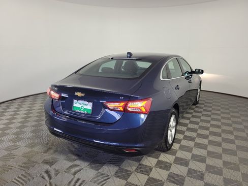 Used 2022 Chevrolet Malibu LT FWD image 9