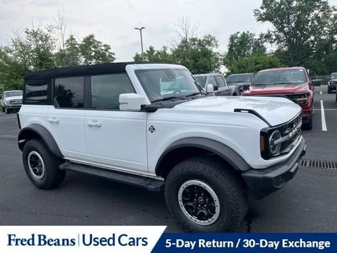 Used 2023 Ford Bronco Outer Banks w/ Sasquatch Package AWD/4WD image 1