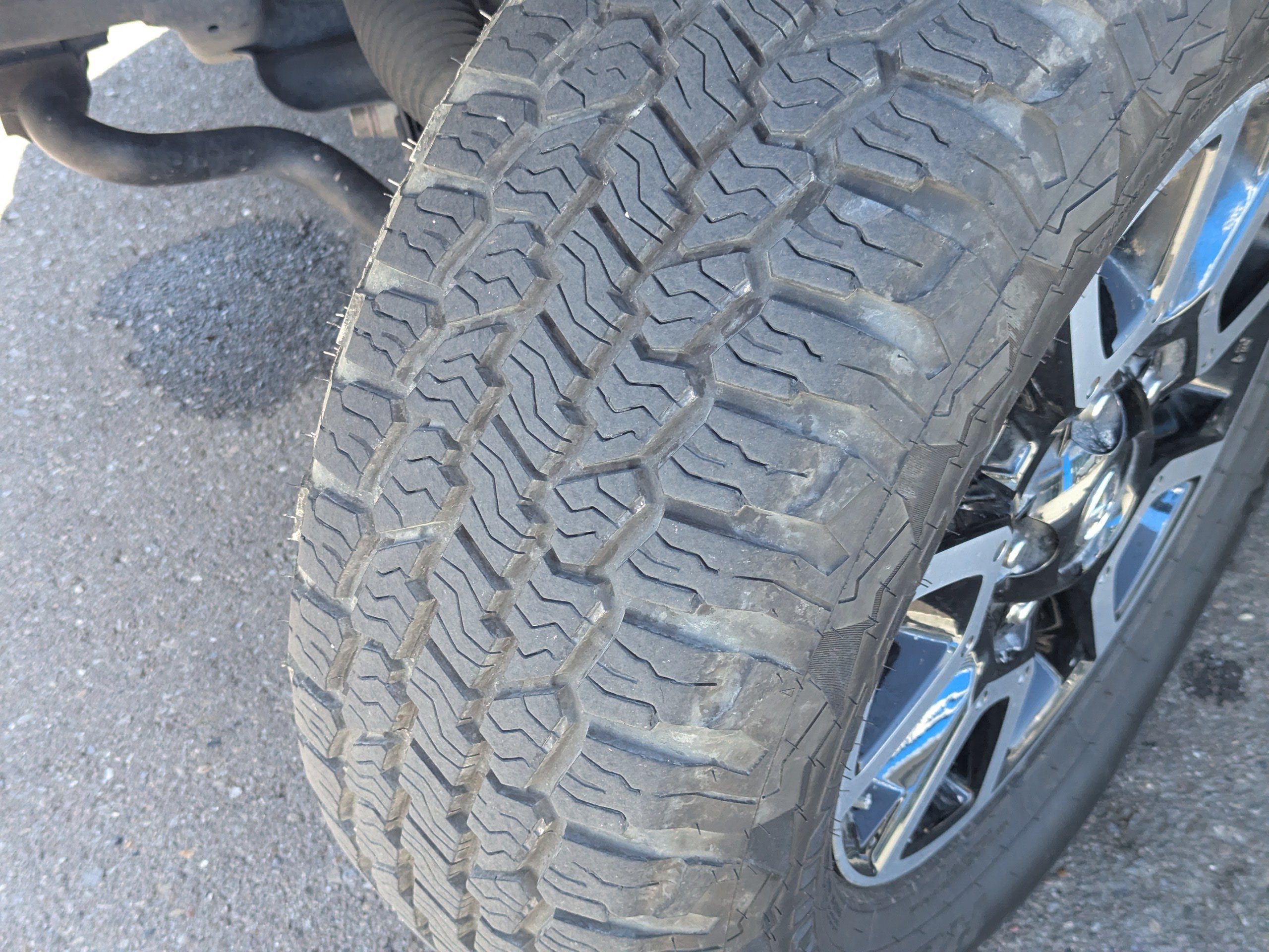 Used 2018 Toyota Tundra SR5 w/ TRD Off Road Package AWD/4WD image 43